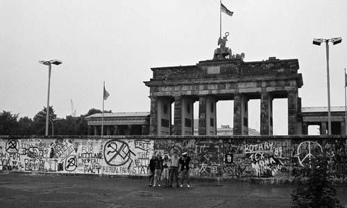 小柏林之声和3d柏林_奔驰大柏林小柏林区别_柏林总统府叫什么