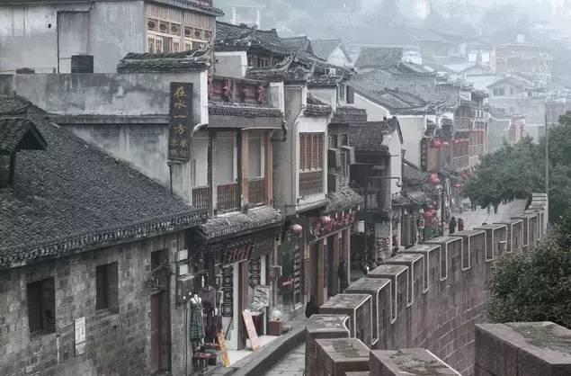 古代城市如何处理垃圾?乱丢者剁手!