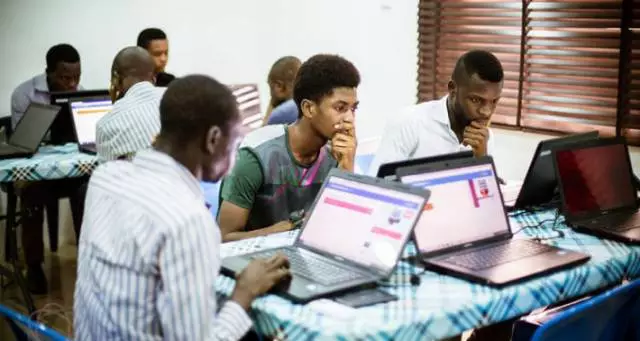 世界各国gdp排名_乌克兰人均gdp(3)