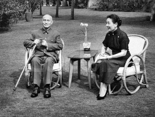蒋介石和宋美龄是“政治婚姻”？47年后说出真相