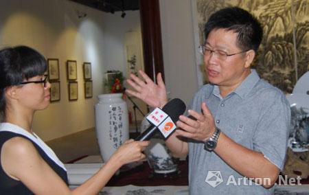 泉州首届工艺美术大师卢美彬个人美术展开展