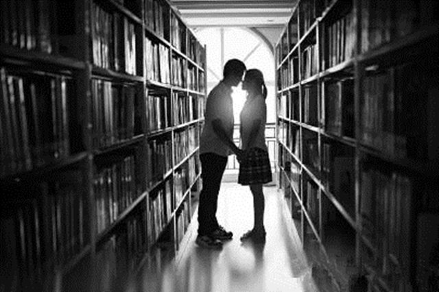 大學校園的羅曼蒂克消亡史