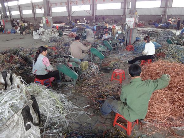 中国人如何处理洋垃圾?