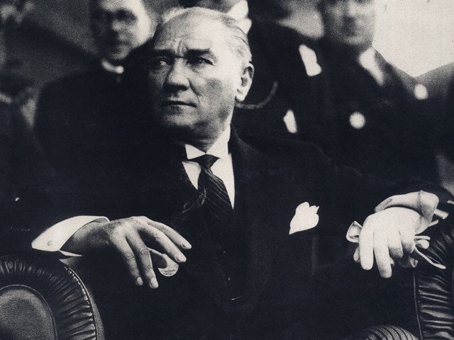 穆斯塔法·凯末尔·阿塔土克 穆斯塔法·凯末尔·阿塔土克