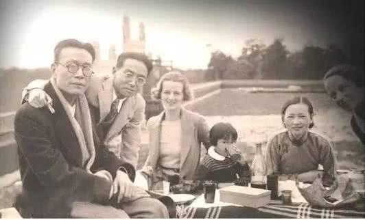 林徽因去世后,为何梁思成不顾压力立即续弦?