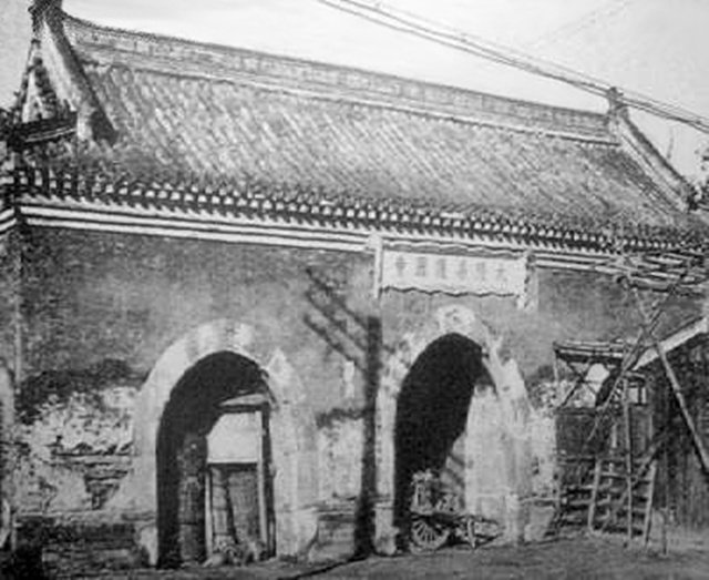 护国寺山门