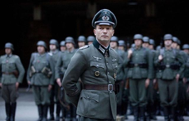 跟着俄国文学大师探寻恐怖主义始祖