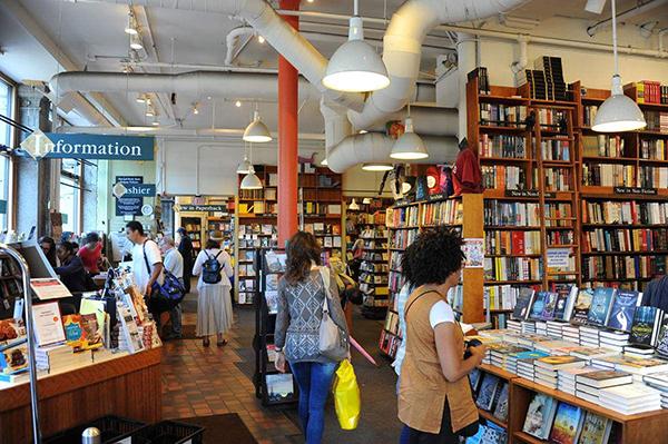 哈佛书店:求知圣地都不支持独立书店,还有谁能