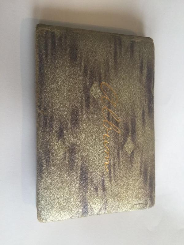 淞沪会战留言本中埋藏的师生身影