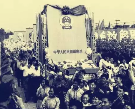 法治社会的理想模式及其实现