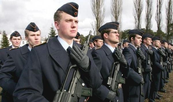 从普鲁士蓝看德国军服崇拜史