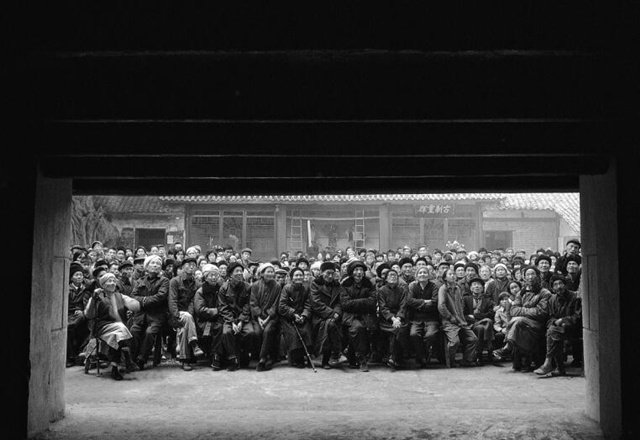 贫穷阻挡不了人们的好奇