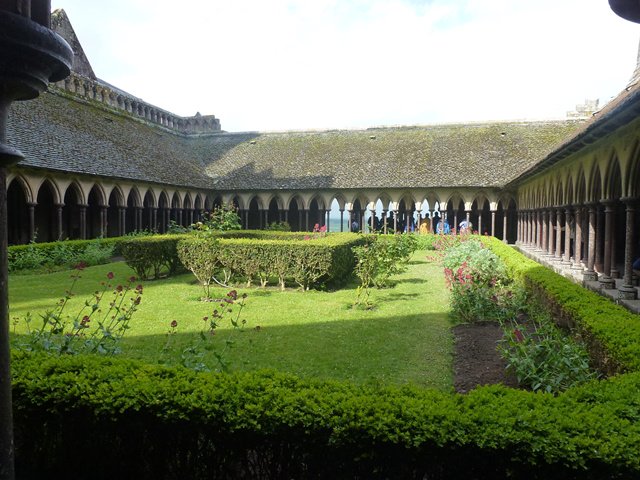 歐洲人旅行也是帶照片和紀念品回家