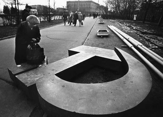1991年:巨大的苏联为何崩溃?