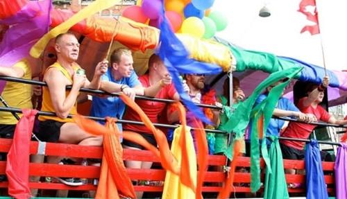 <em>同性恋</em>者爱的自由区_文化_腾讯网