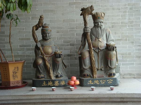 “二月二，龙抬头”：最初的起源不是龙信仰，而是土地公公？