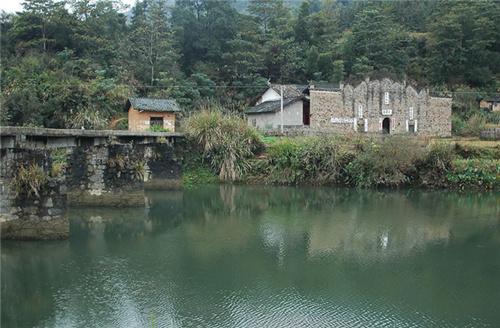 乡下,已经不是衣锦还乡的去处了