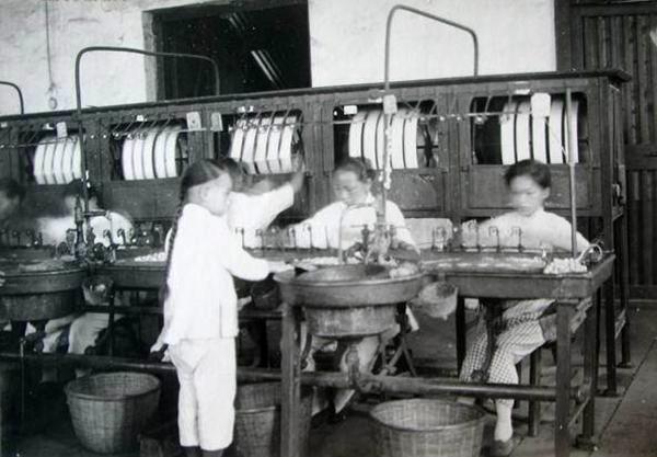 近代社会大量雇佣童工提高了经济绩效吗?