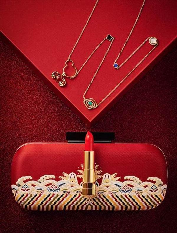 变成“网红”还捧红了文创产品,故宫才是超级大IP