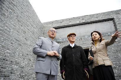 日本设计大师建言:南京大屠杀和重庆大轰炸要