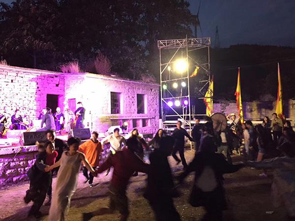 乌镇之外,那些承载乡建意义的乡村戏剧节