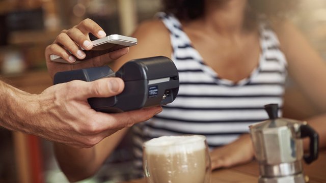 姑娘，咱們買單時AA制行嗎？