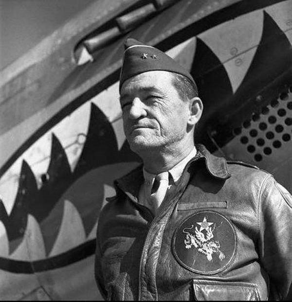 「給我們失望和希望，給我們死」