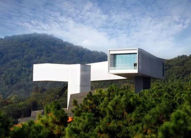 很酷很好玩的曾根裕:我，是吃艺术饭长大的!