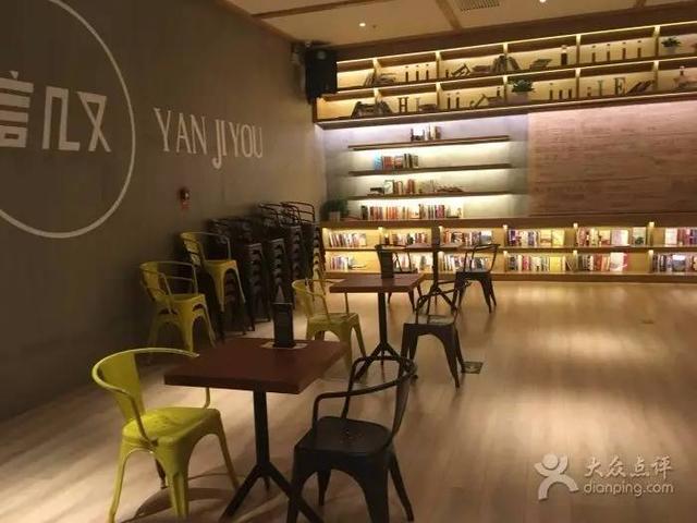 空白笔记本的售价比《红楼梦》贵三倍,这是好