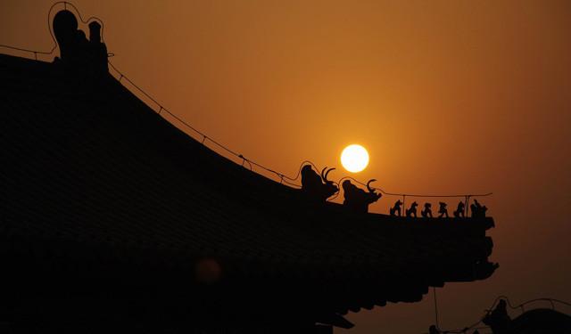 吴钩:这个世界会好吗?_文化_腾讯网