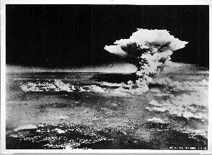 70年前今天美向广岛投原子弹