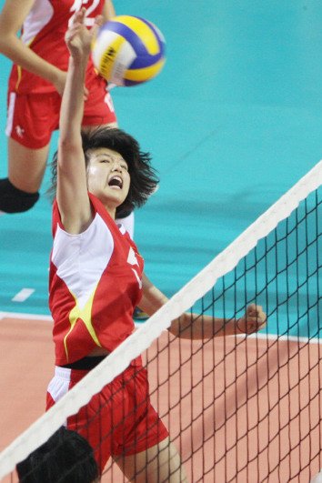 中国中学生<em>女排</em>以全胜<em>战绩</em>跻身八强_排协_腾