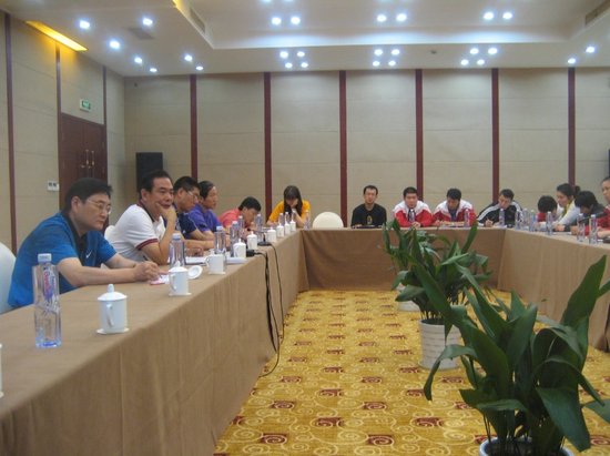 蔡振华到北仑慰问并视察备战奥运的中国女排