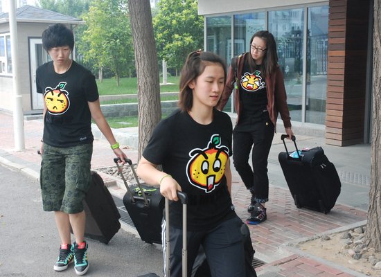 <em>中国女排</em>赴漳州备战亚锦赛 <em>俞觉敏</em>诠释张磊作