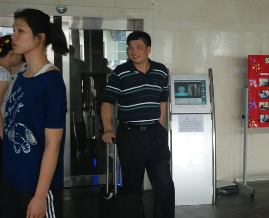 <em>中国女排</em>赴漳州备战亚锦赛 <em>俞觉敏</em>诠释张磊作