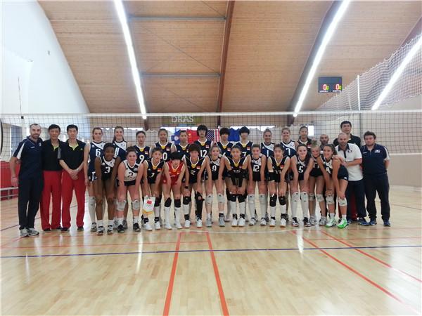 国青女排3-0战胜法国<em>女排</em>_排协<em>官方网站</em>_腾讯