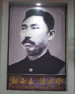 一位鄉下青年怎樣走出自己的世界