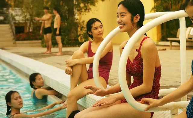 《芳華》:敏感只是噱頭,更像一場絮叨