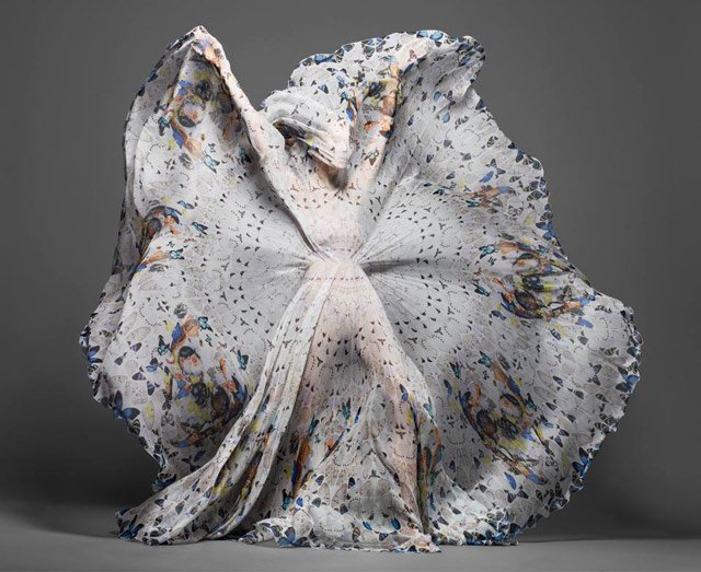 有人說他的作品噁心，但藝術能用胃來欣賞嗎