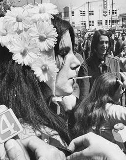 五十年前的嬉皮文化留下了什么