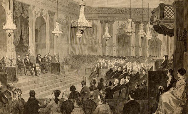 读过卡夫卡的人，怎能忍受《鹿鼎记》的粗鄙