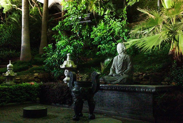 他不是文艺青年想像中的李叔同，他是弘一法师