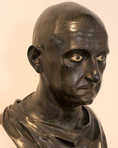 大西庇阿,Publius Cornelius Scipio Africanus,前235年-前183年,古罗马统帅和政治家,以在扎马战役中打败迦太基统帅汉尼拔而著称于世。 大西庇阿,Publius Cornelius Scipio Africanus,前235年-前183年,古罗马统帅和政治家,以在扎马战役中打败迦太基统帅汉尼拔而著称于世。