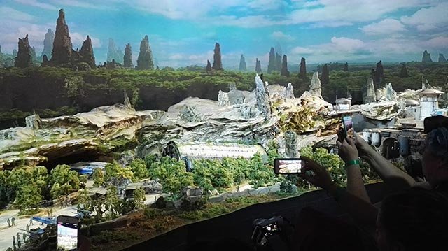 两年后迎客的星球大战乐园项目是产品预告,本身也是一大亮点 两年后迎客的星球大战乐园项目是产品预告,本身也是一大亮点