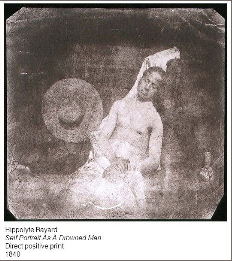 是身份的幻觉，还是新生活的曙光