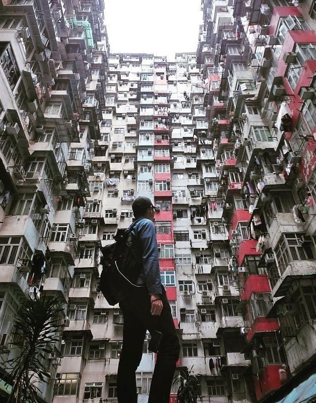 出公屋记：一个典型而土气的香江励志故事