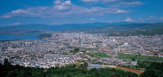 在大理买房后 男主需要赚多少钱 女主才不用上