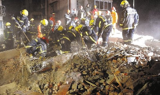 有房屋安全疑问 可拨24小时危房投诉热线