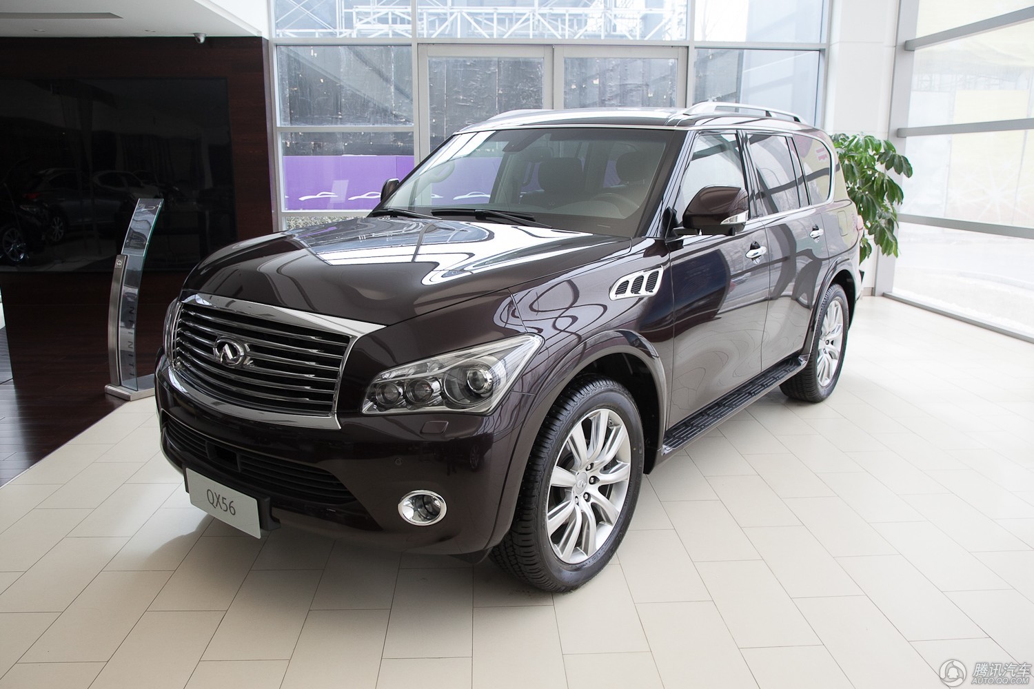 英菲尼迪QX80