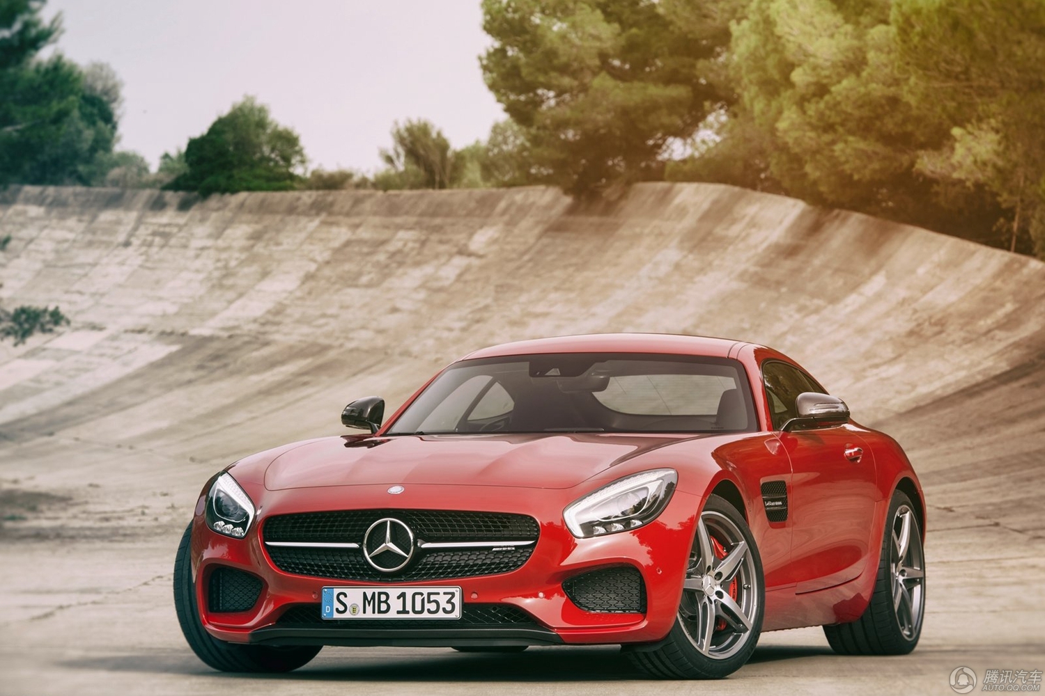 奔驰AMG GT